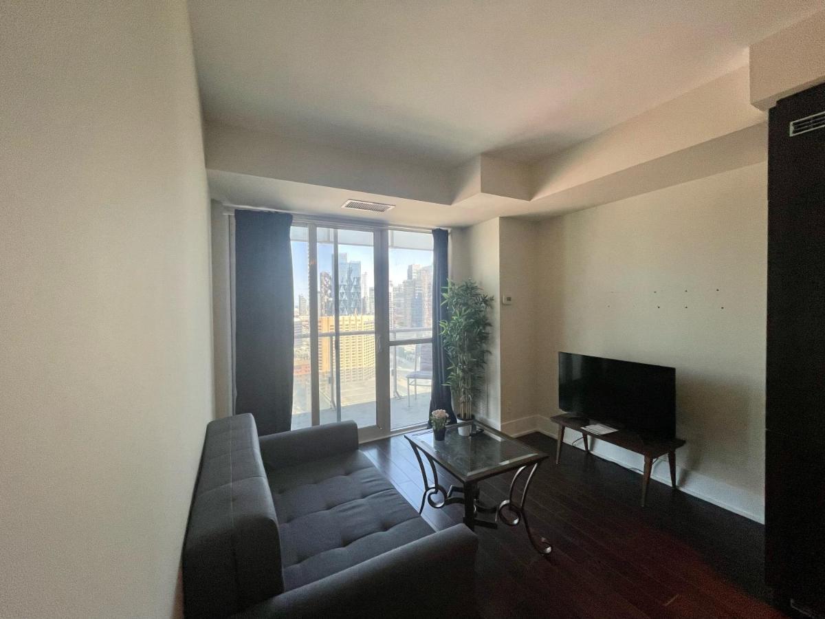 Two Br Two Ba Condo Face To Cn Tower Step To Rogers Centre Toronto Luaran gambar