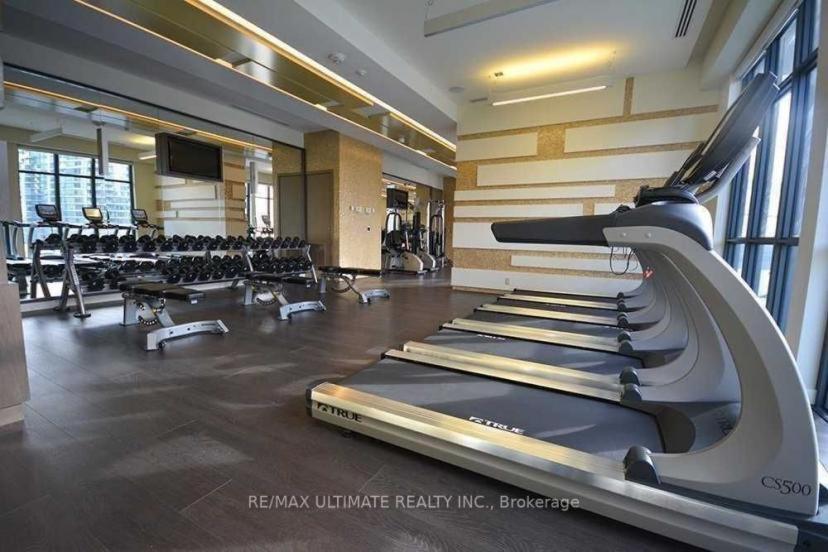 Two Br Two Ba Condo Face To Cn Tower Step To Rogers Centre Toronto Luaran gambar